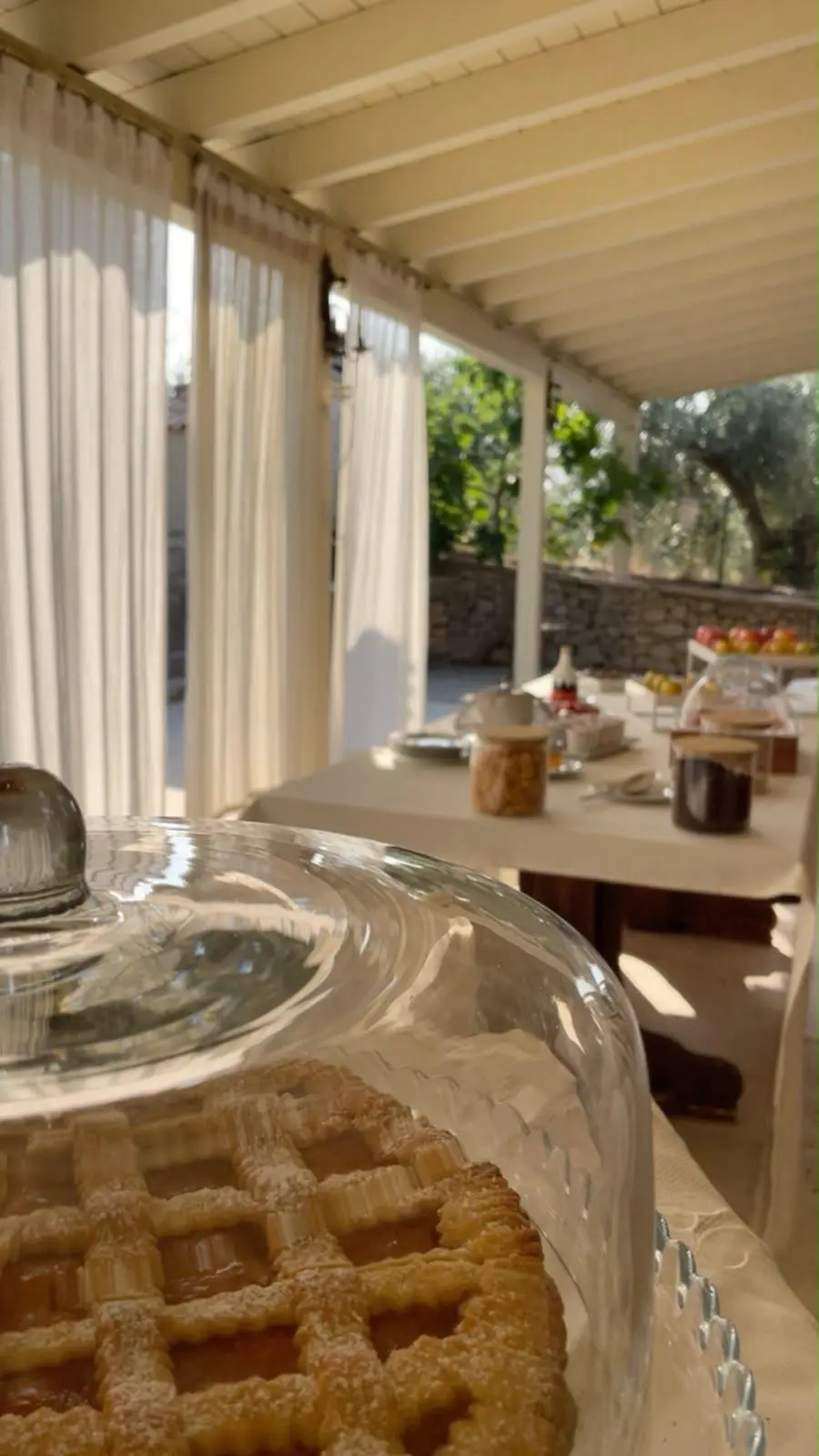 Colazione in giardino